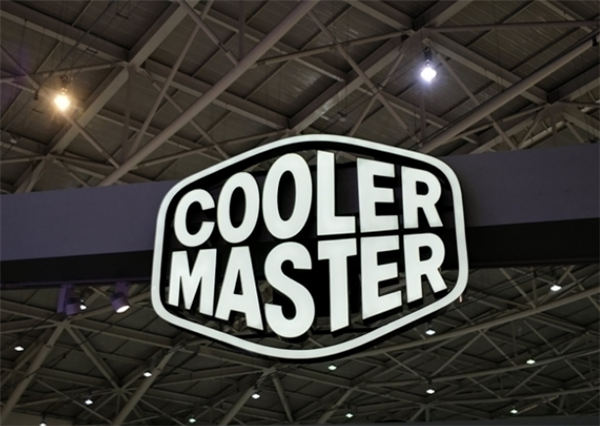 酷冷至尊推出MasterLiquid 360 Core II AIO：六边形无限镜冷头